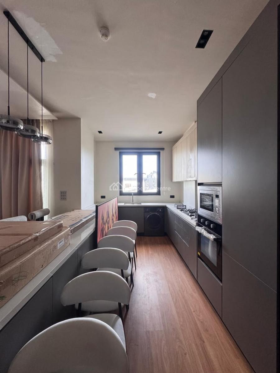 Fully Furnished 2 Bedroom Apartment, Lekki Phase 1, Lekki, Lagos, Flat / Apartment for Rent
