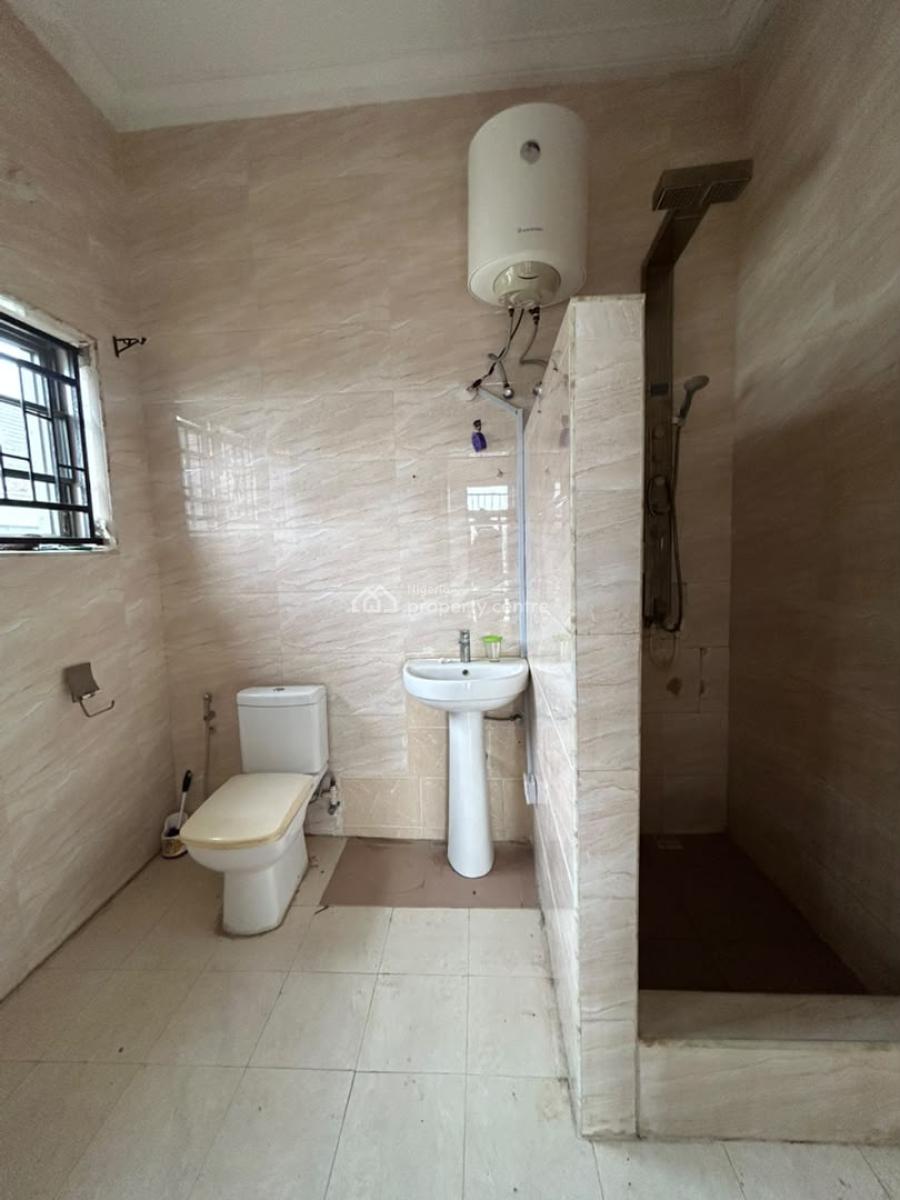4 Bedroom Terrace Duplexes with Bq, Osapa, Lekki, Lagos, Terraced Duplex for Rent