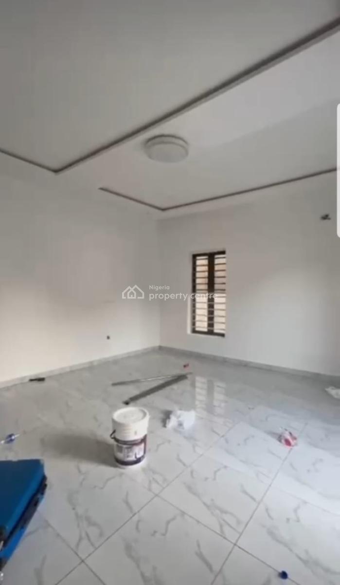 Massive Master Bedroom with Shared Kitchen, Ikota, Lekki, Lagos, Flat / Apartment for Rent
