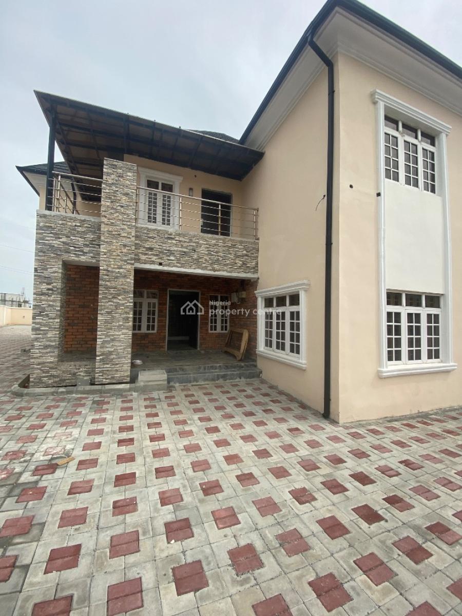 5 Bedroom Duplex with 2 Bq in Guzape Main, Guzape, Guzape District, Abuja, Detached Duplex for Sale