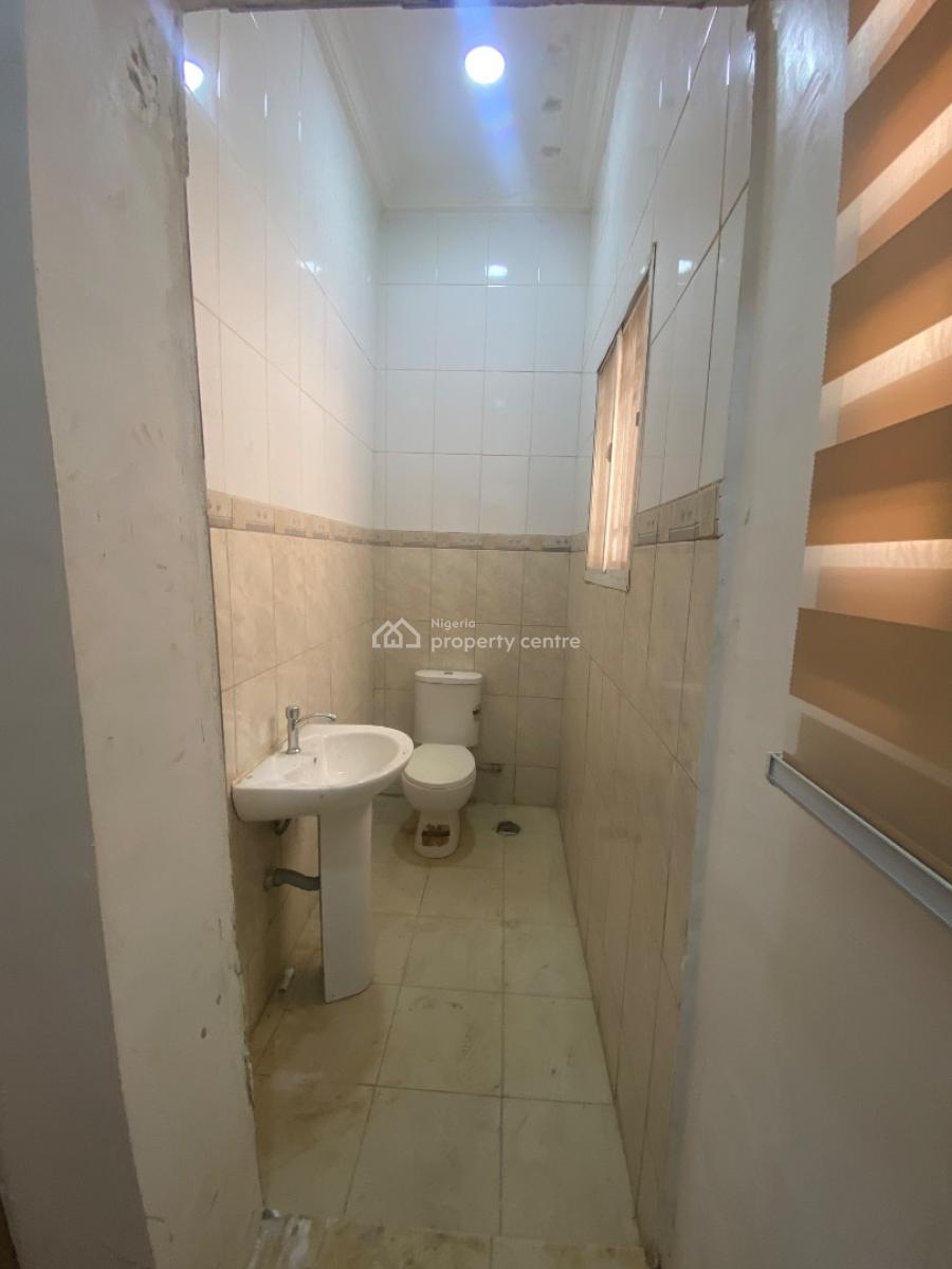5 Bedroom Duplex with 2 Bq in Guzape Main, Guzape, Guzape District, Abuja, Detached Duplex for Sale
