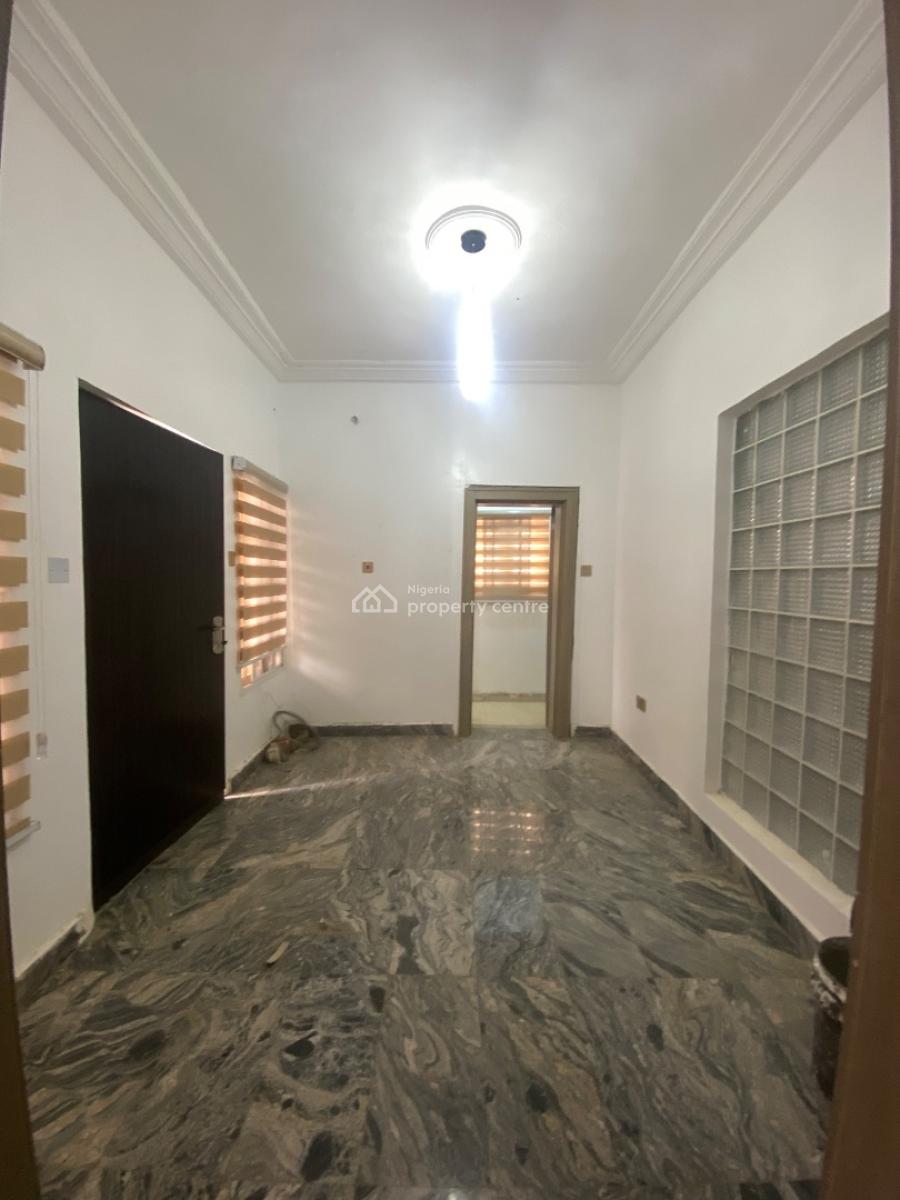 5 Bedroom Duplex with 2 Bq in Guzape Main, Guzape, Guzape District, Abuja, Detached Duplex for Sale