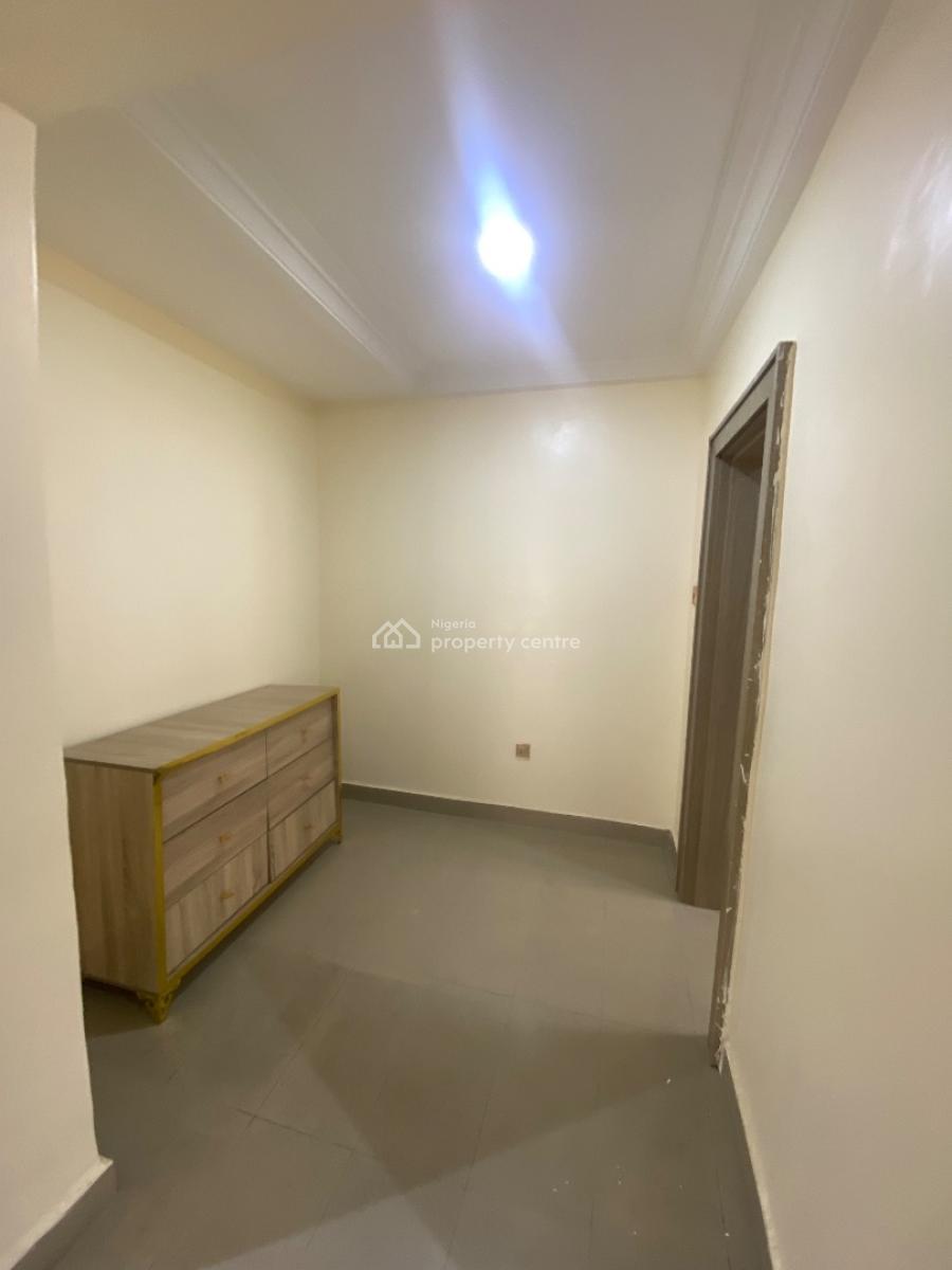 5 Bedroom Duplex with 2 Bq in Guzape Main, Guzape, Guzape District, Abuja, Detached Duplex for Sale