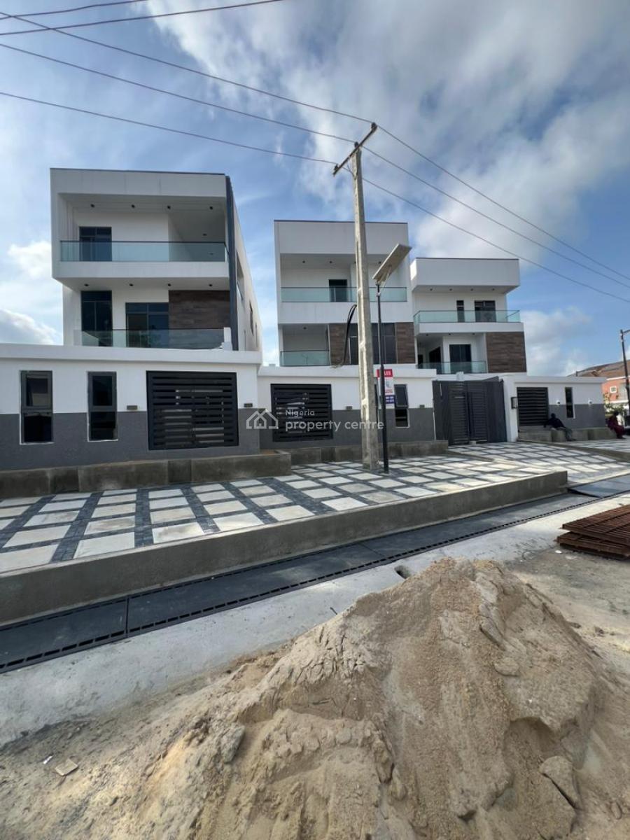 Luxurious 6 Bedroom Fully Detached Home ., Lekki Phase 1, Lekki, Lagos, Detached Duplex for Sale