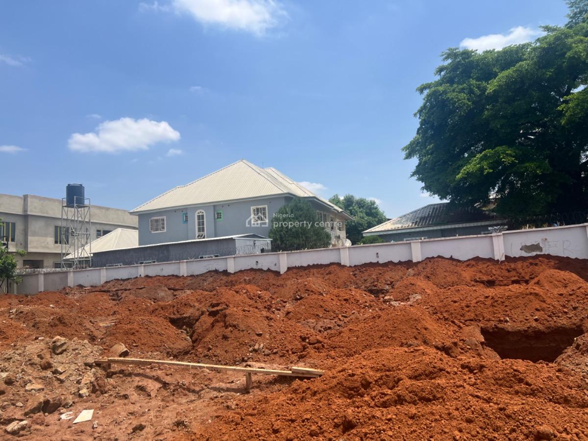 5 Bedrooms Terrace Duplex with Bq, Two Living Room and a Private Lounge, Setraco Gate Axis, Gwarinpa, Abuja, Terraced Duplex for Sale