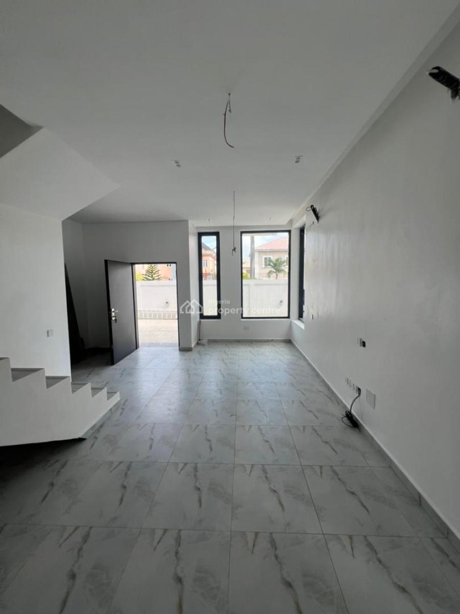 Exclusive 2 Bedroom Apartment with Concierge, Swimming Pool, Gym  Etc, Lekki Phase 1, Lekki, Lagos, Block of Flats for Sale