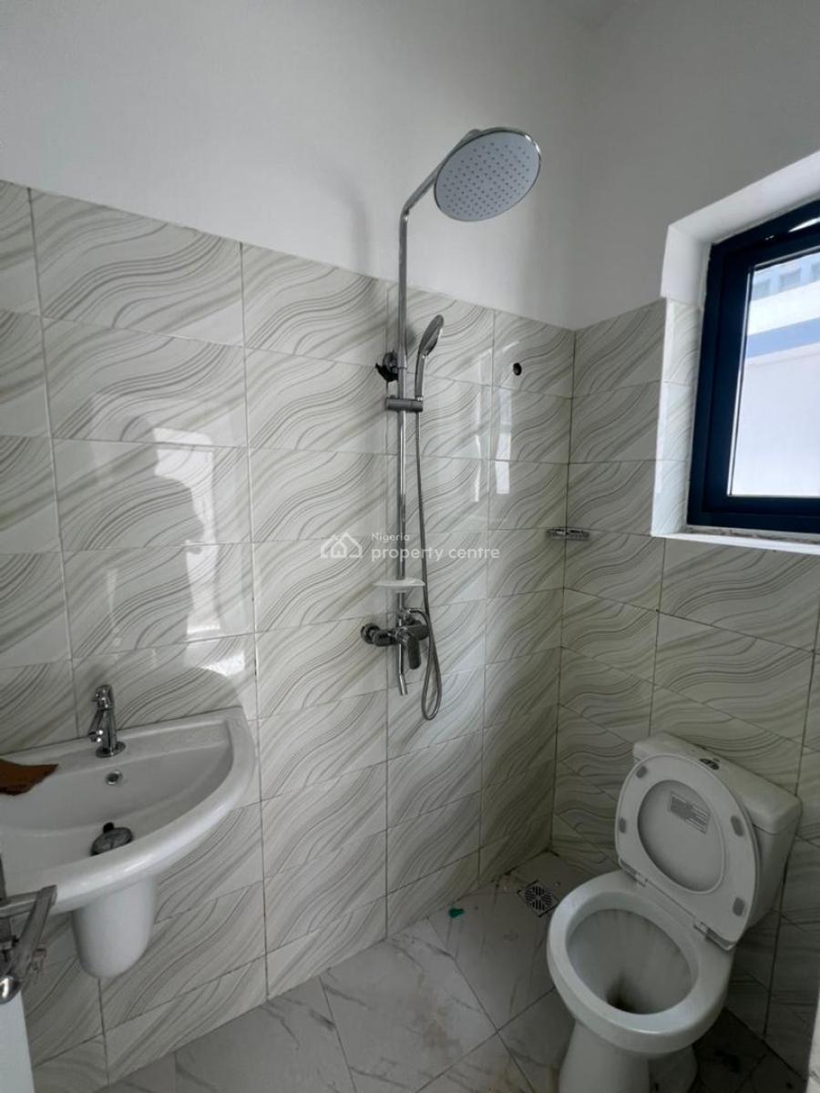 Exclusive 2 Bedroom Apartment with Concierge, Swimming Pool, Gym  Etc, Lekki Phase 1, Lekki, Lagos, Block of Flats for Sale