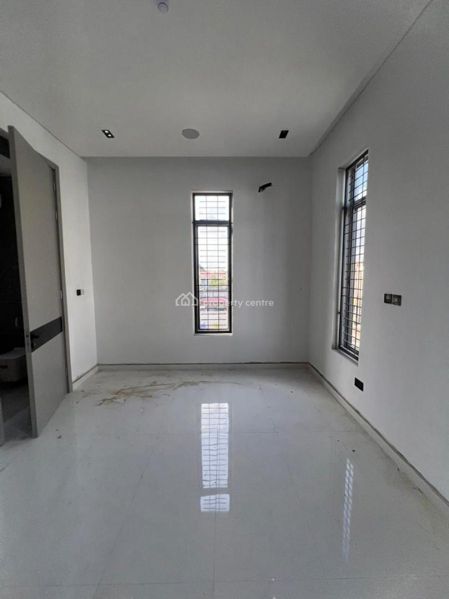 4 Bedroom Semi Detached Home., Lekki Phase 1, Lekki, Lagos, Semi-detached Duplex for Sale