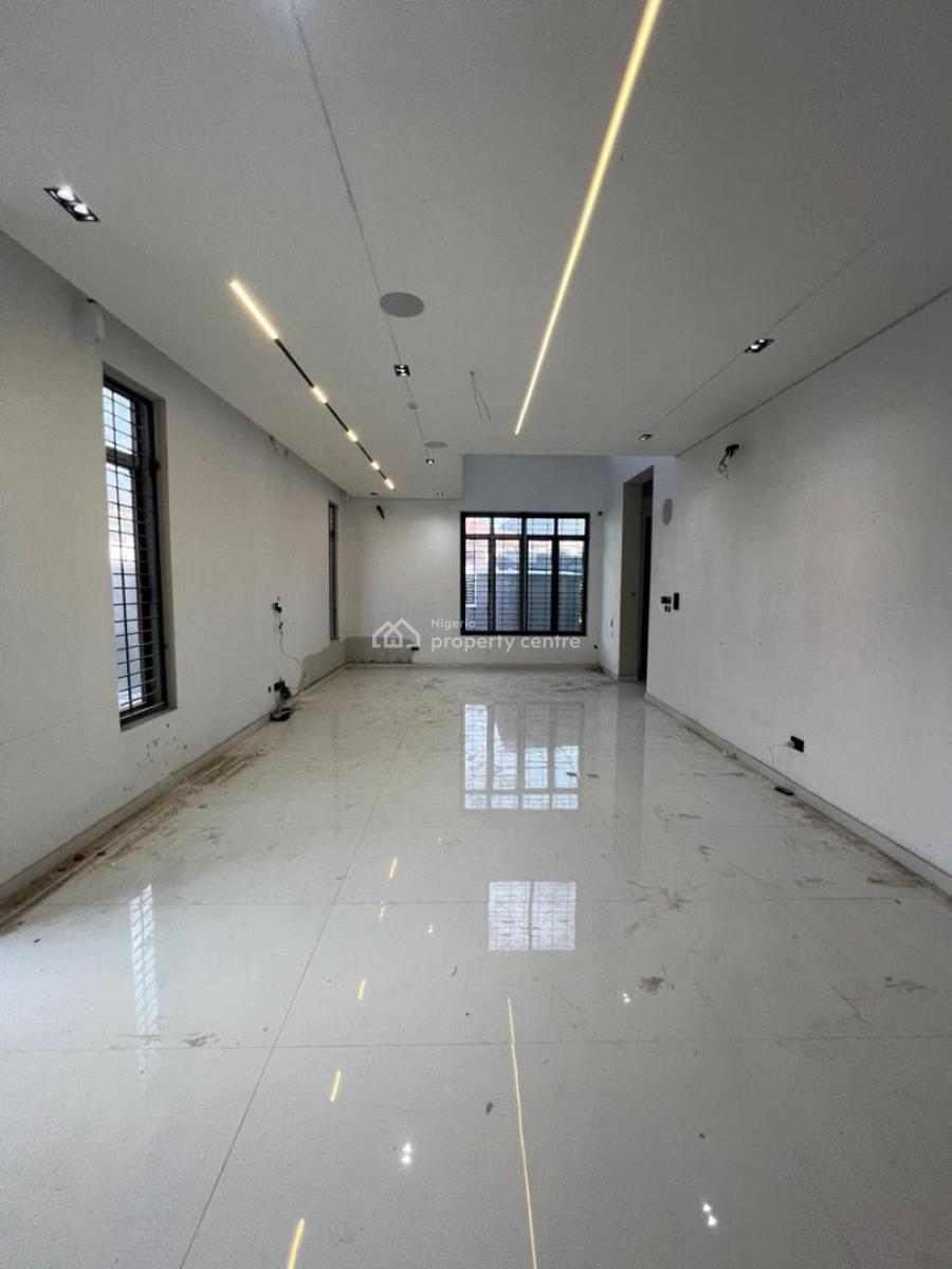 4 Bedroom Semi Detached Home., Lekki Phase 1, Lekki, Lagos, Semi-detached Duplex for Sale