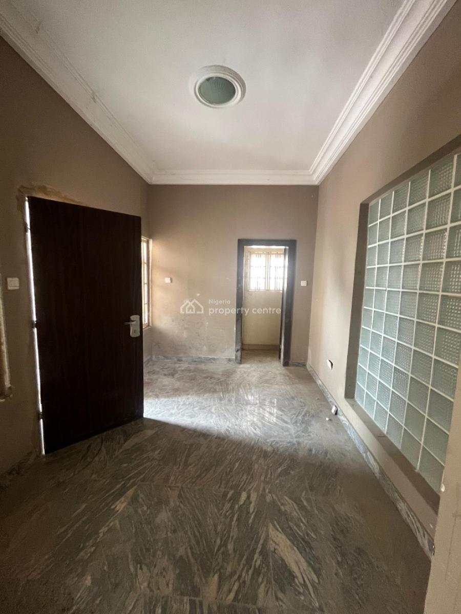 5 Bedrooms Duplex with 2 Bq, Guzape District, Abuja, Detached Duplex for Sale