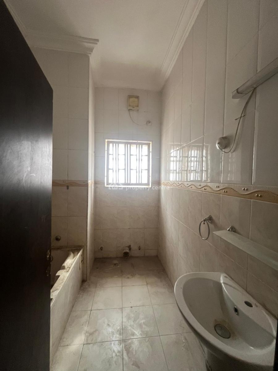 5 Bedrooms Duplex with 2 Bq, Guzape District, Abuja, Detached Duplex for Sale
