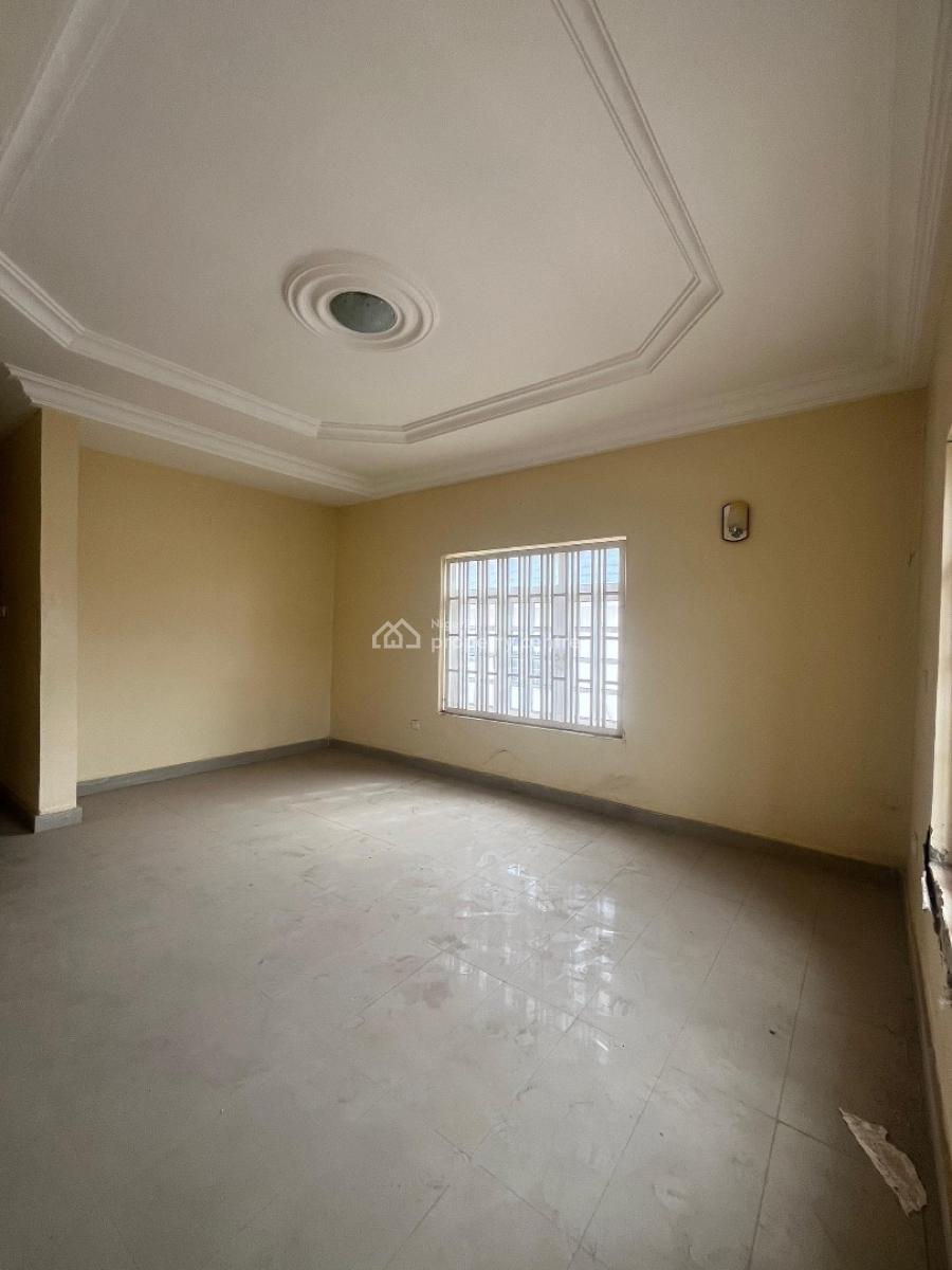 5 Bedrooms Duplex with 2 Bq, Guzape District, Abuja, Detached Duplex for Sale