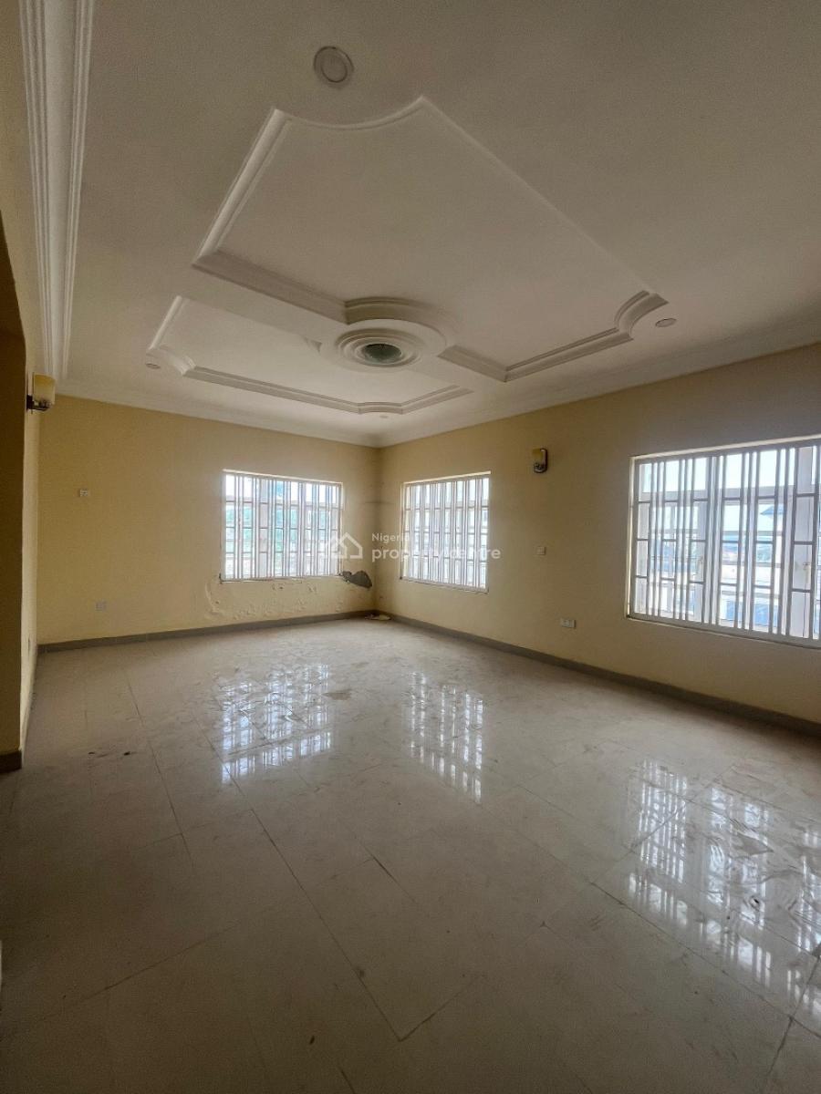 5 Bedrooms Duplex with 2 Bq, Guzape District, Abuja, Detached Duplex for Sale