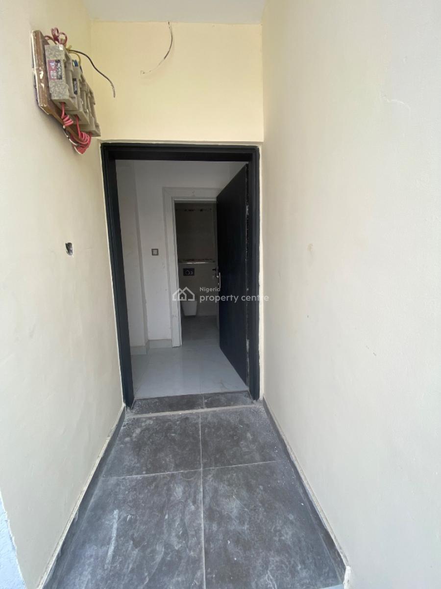 4 Bedrooms Terraced Duplex with a Bq, Guzape District, Abuja, Terraced Duplex for Sale