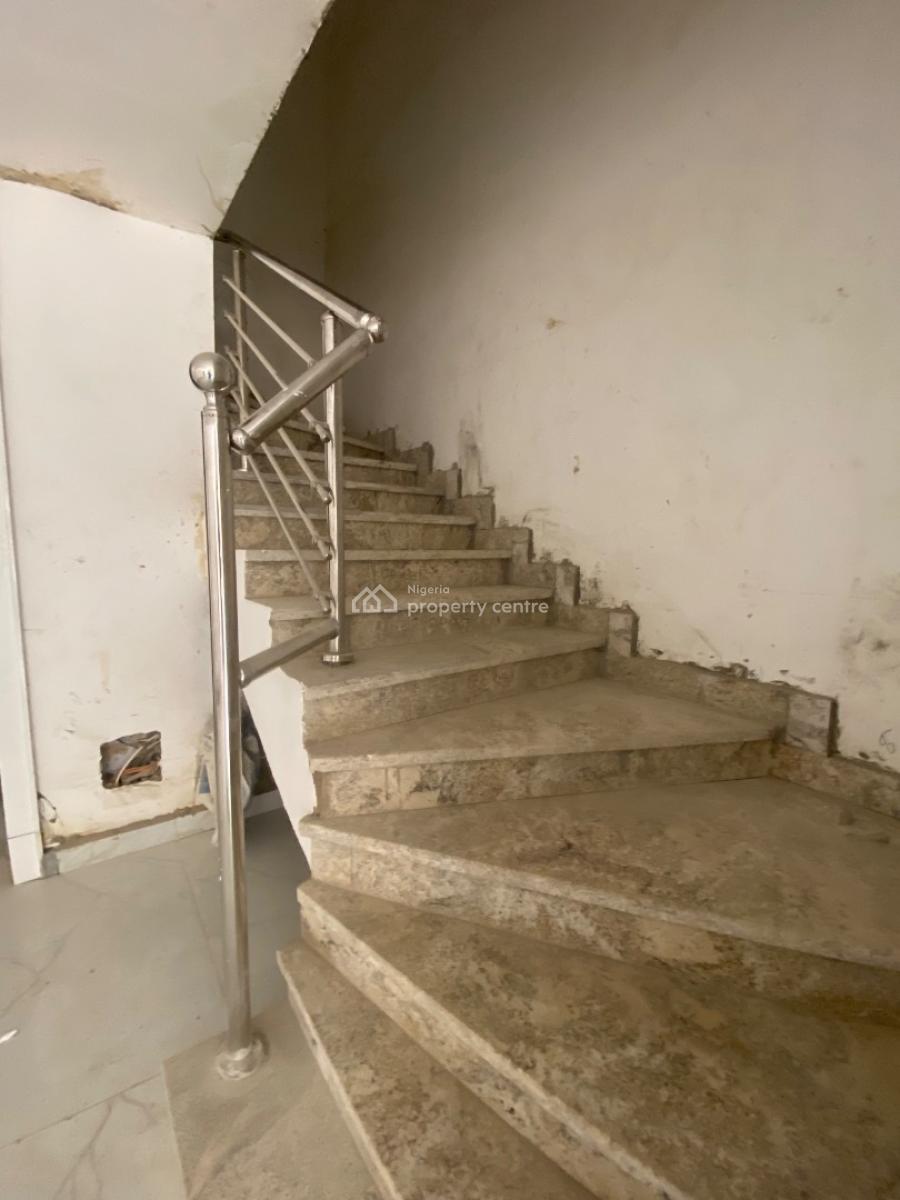 4 Bedrooms Terraced Duplex with a Bq, Guzape District, Abuja, Terraced Duplex for Sale