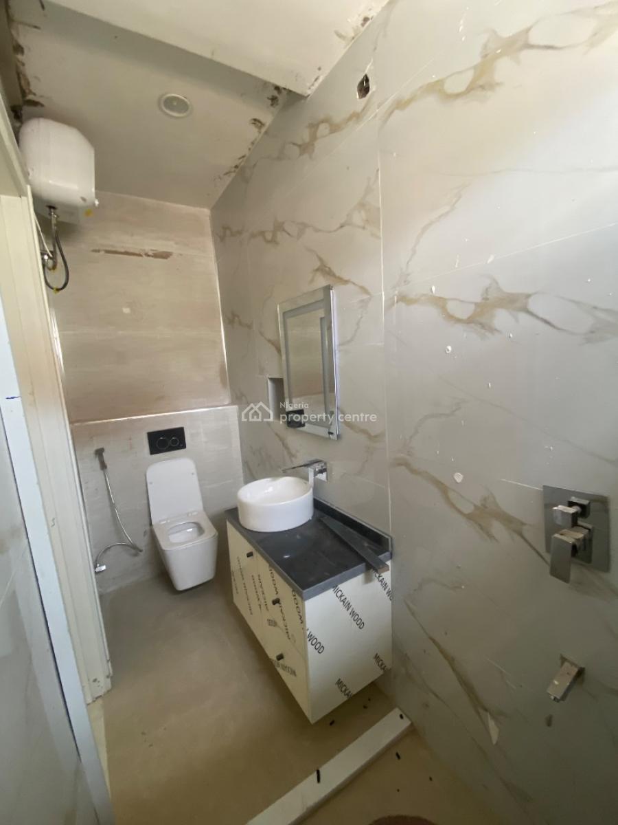 4 Bedrooms Terraced Duplex with a Bq, Guzape District, Abuja, Terraced Duplex for Sale