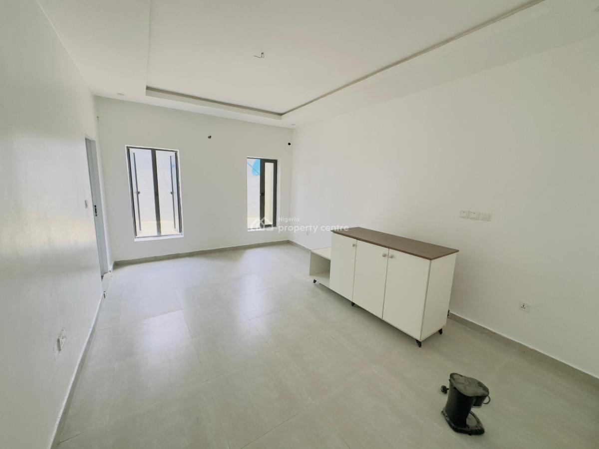 Spacious 3 Bedroom Apartment with Bq in a Prime Residential Location, Dakibiyu, Off Airport Junction, Jabi, Abuja, Flat / Apartment for Sale