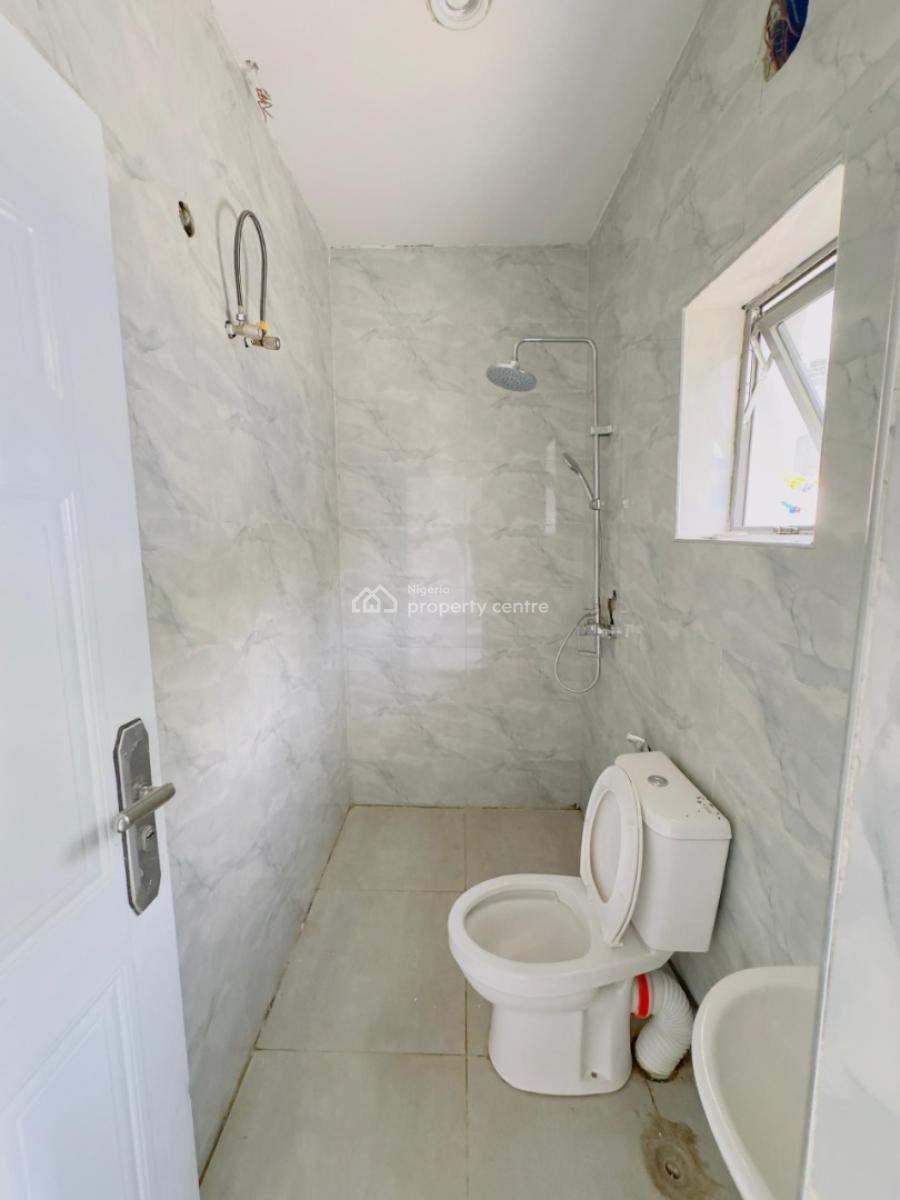 Spacious 3 Bedroom Apartment with Bq in a Prime Residential Location, Dakibiyu, Off Airport Junction, Jabi, Abuja, Flat / Apartment for Sale