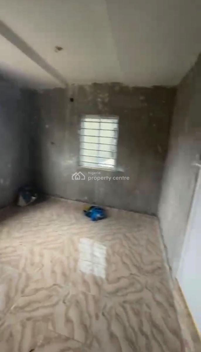 Standard Unit of Mini Flat, Obanikoro, Shomolu, Lagos, Mini Flat (room and Parlour) for Rent