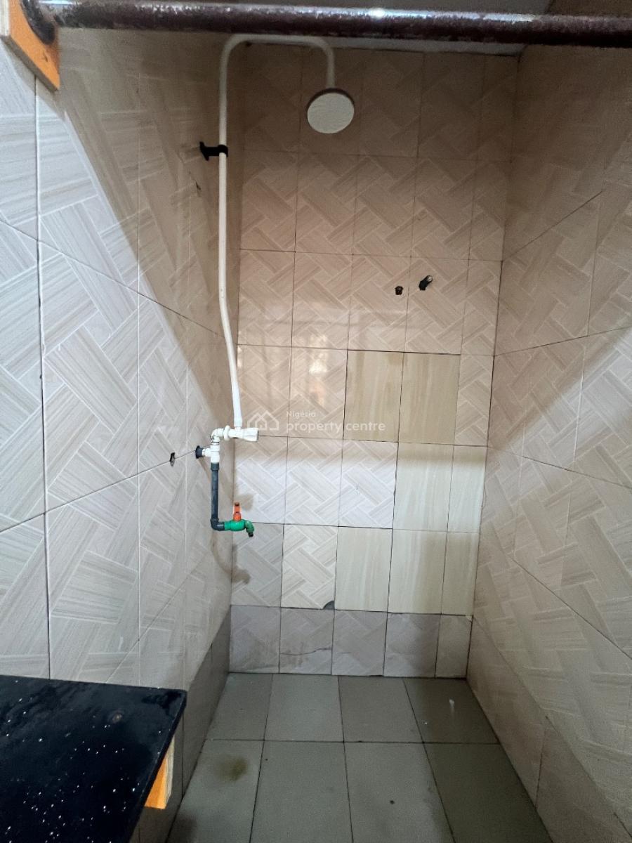 Spacious 1 Bedroom Self Contained, Lekki Phase 1, Lekki, Lagos, Self Contain (single Rooms) for Rent