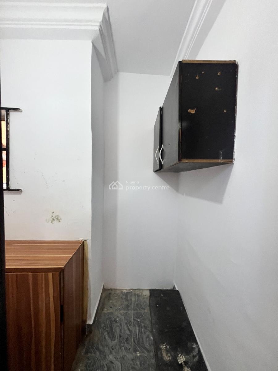 Spacious 1 Bedroom Self Contained, Lekki Phase 1, Lekki, Lagos, Self Contain (single Rooms) for Rent