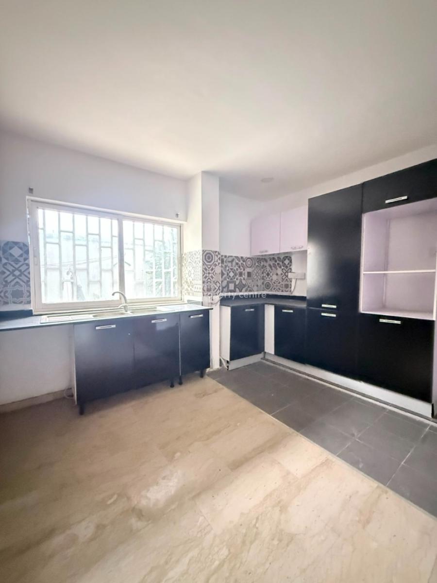 Spacious 2 Bedroom Apartment, Victoria Island (vi), Lagos, Flat / Apartment for Rent