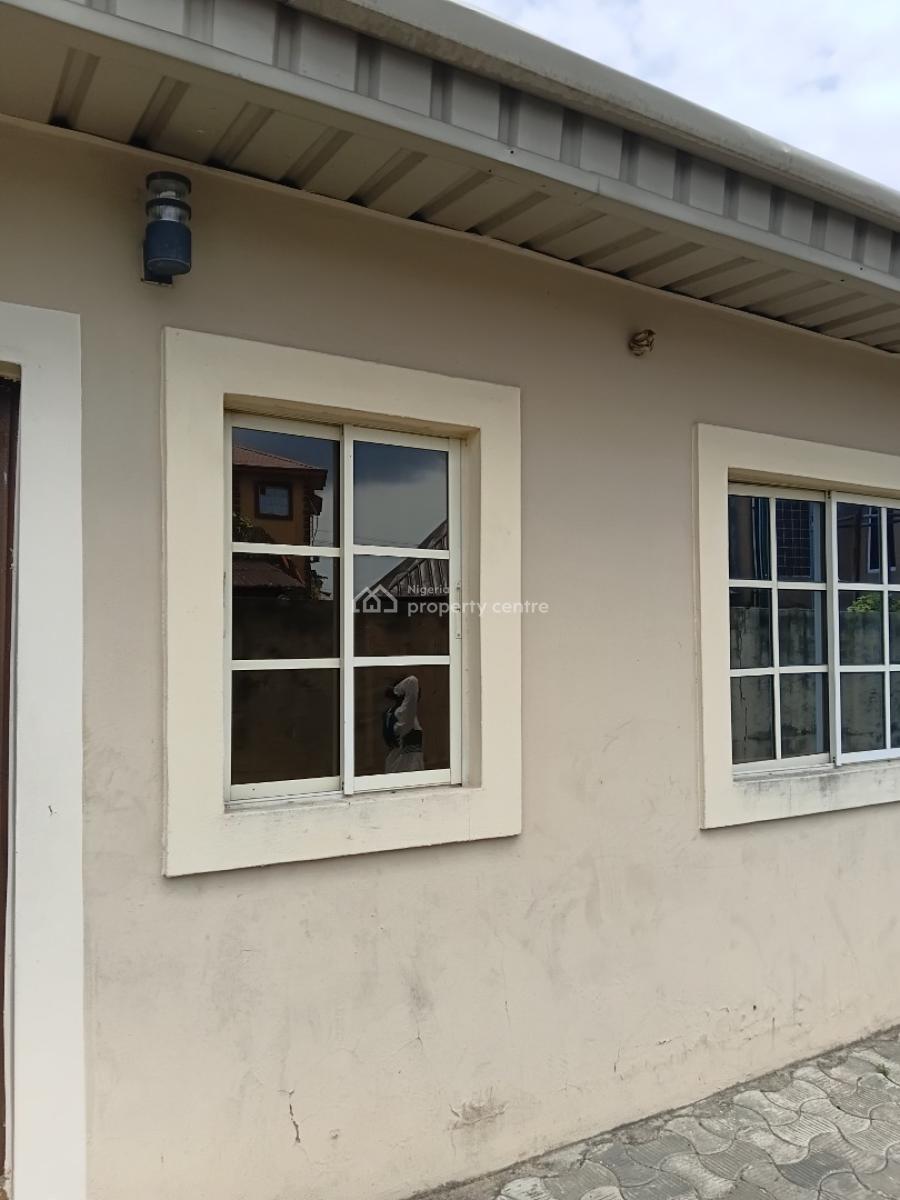 4 Exclusive Bedroom Bungalow, Idowu Estate, Okeira, Ajah, Lagos, Flat / Apartment for Rent