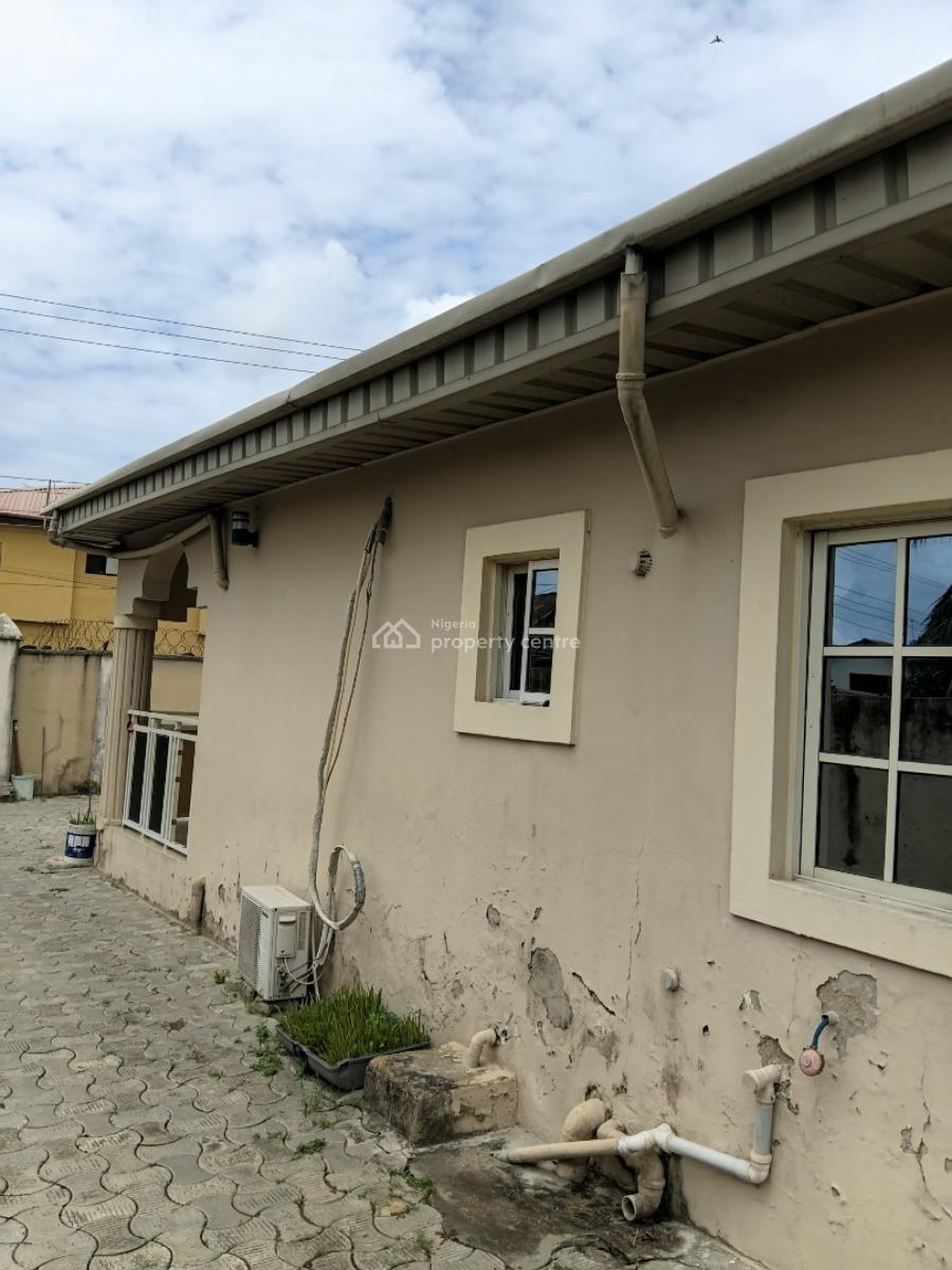4 Exclusive Bedroom Bungalow, Idowu Estate, Okeira, Ajah, Lagos, Flat / Apartment for Rent