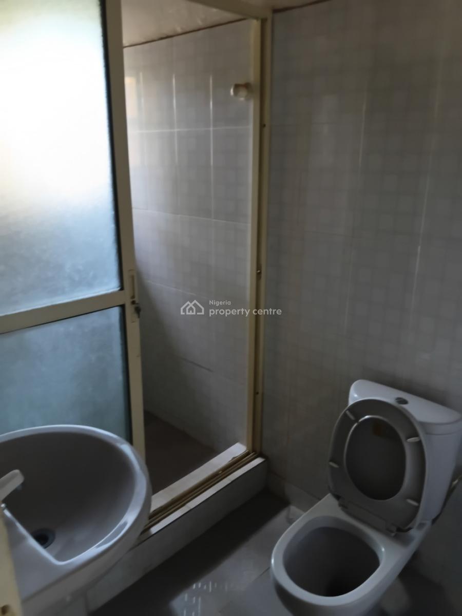 4 Exclusive Bedroom Bungalow, Idowu Estate, Okeira, Ajah, Lagos, Flat / Apartment for Rent