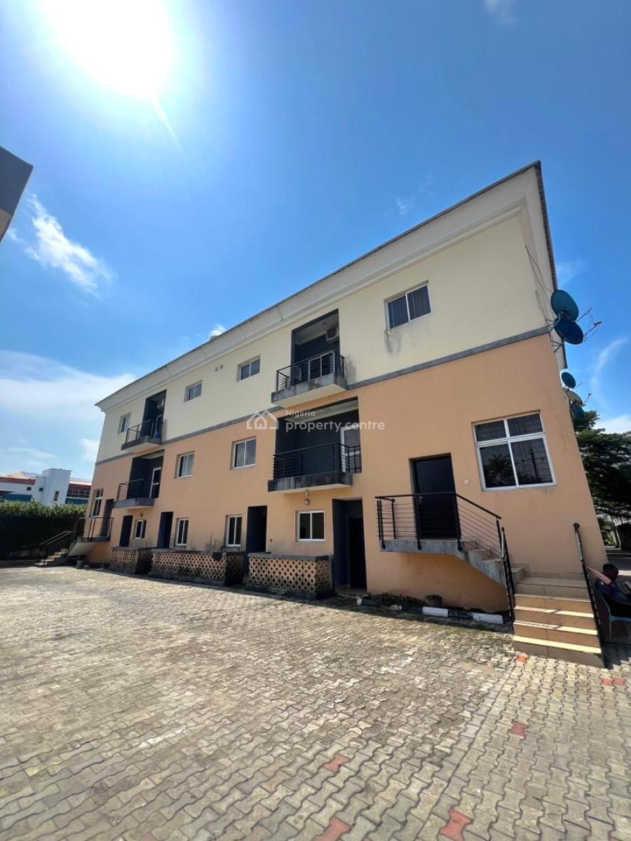 2 Bedroom Apartment with Gym & Swimming Pool, Lekki Phase 1, Lekki, Lagos, Flat / Apartment for Rent