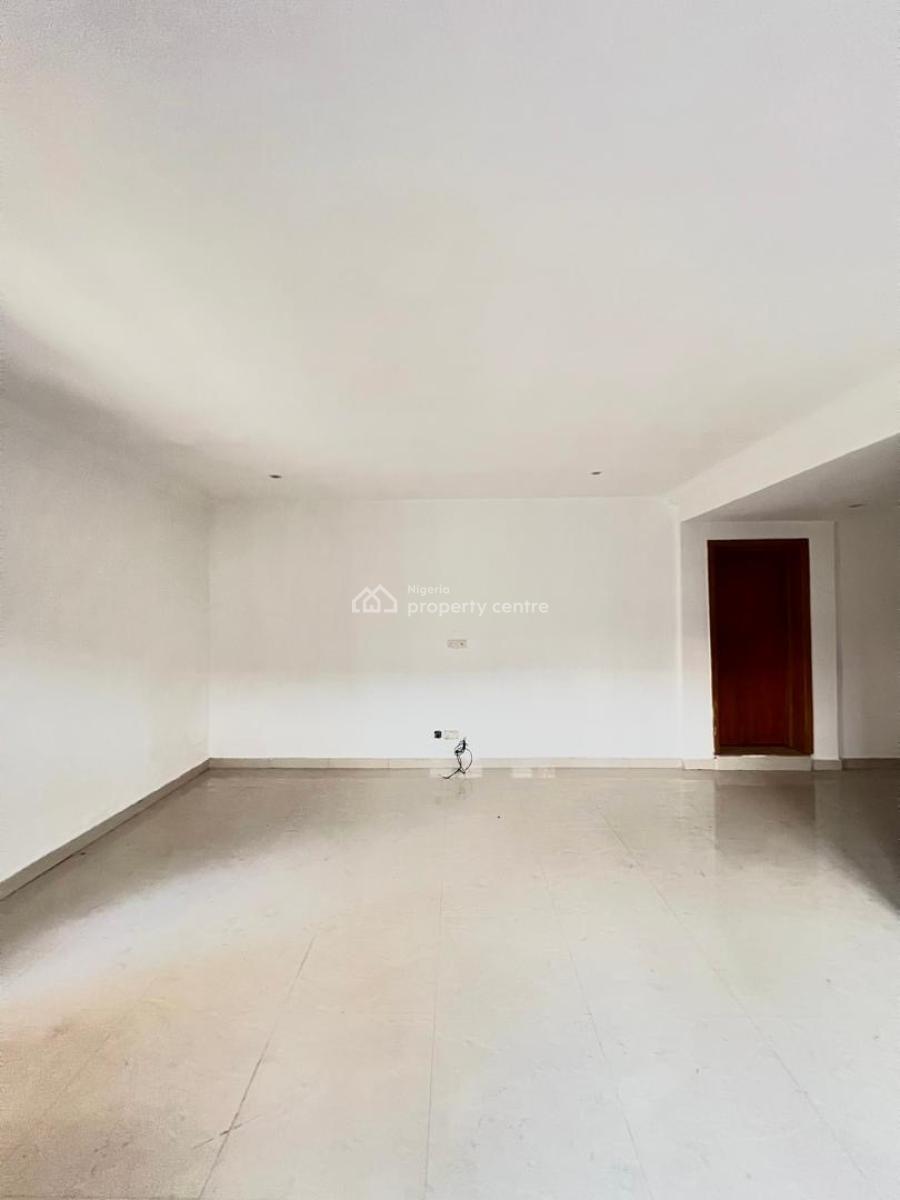 2 Bedroom Apartment with Gym & Swimming Pool, Lekki Phase 1, Lekki, Lagos, Flat / Apartment for Rent