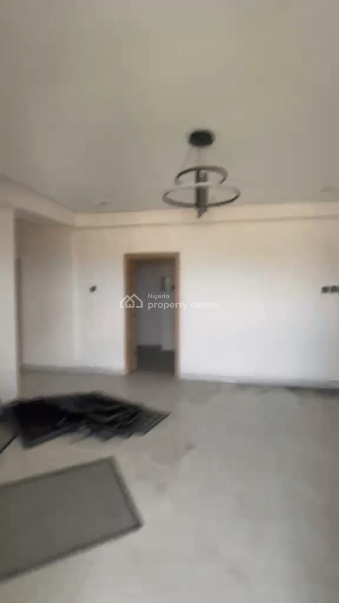 Sharp and Spacious  Fully Serviced 2 Bedroom Apartment Upstairs, Ologolo, Lekki, Lagos, Flat / Apartment for Rent
