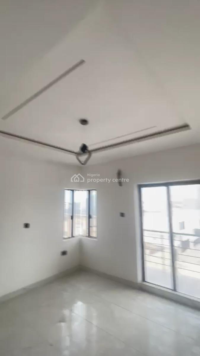 Sharp and Spacious  Fully Serviced 2 Bedroom Apartment Upstairs, Ologolo, Lekki, Lagos, Flat / Apartment for Rent