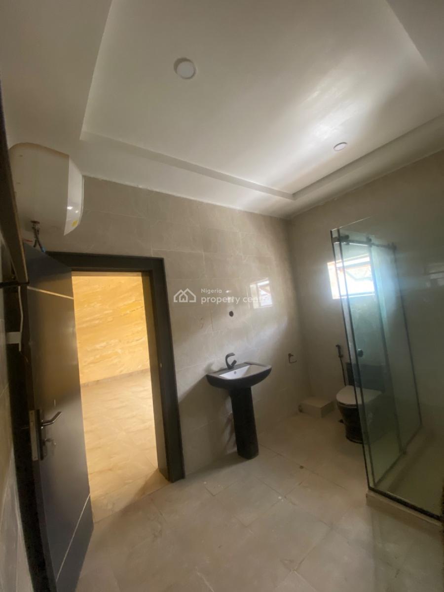 4 Bedroom Terrace Duplex with a Bq, Guzape District, Abuja, Terraced Duplex for Sale