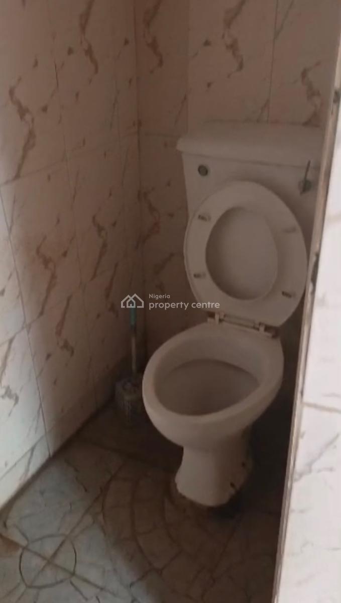 Spacious Bq with Kitchen, Chevron Drive, Lekki, Lagos, Flat / Apartment for Rent