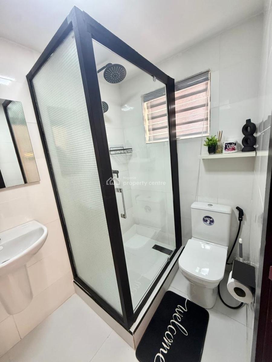 Direct Listing: 1 Bedroom Apartment with Swimming Pool & Tennis Court, Old Ikoyi, Ikoyi, Lagos, Flat / Apartment for Rent