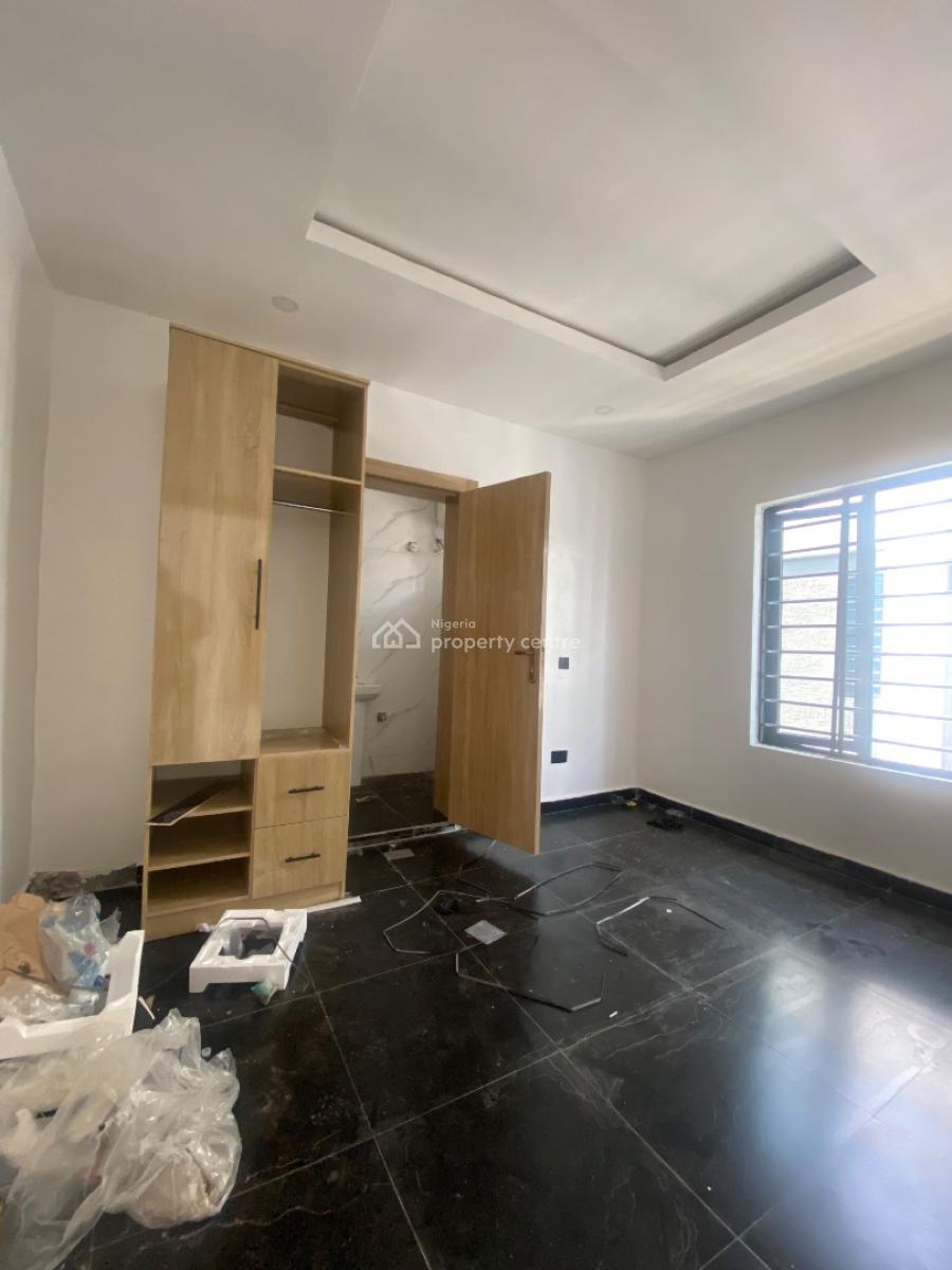 Nice 2-bedroom Apartment, Ologolo, Lekki, Lagos, Flat / Apartment for Rent