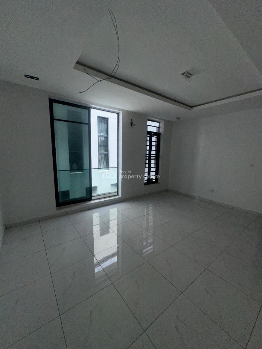 Luxury 2 Bedroom Apartment, Prince Olareyaju Street, Ilasan, Lekki, Lagos, Flat / Apartment for Sale