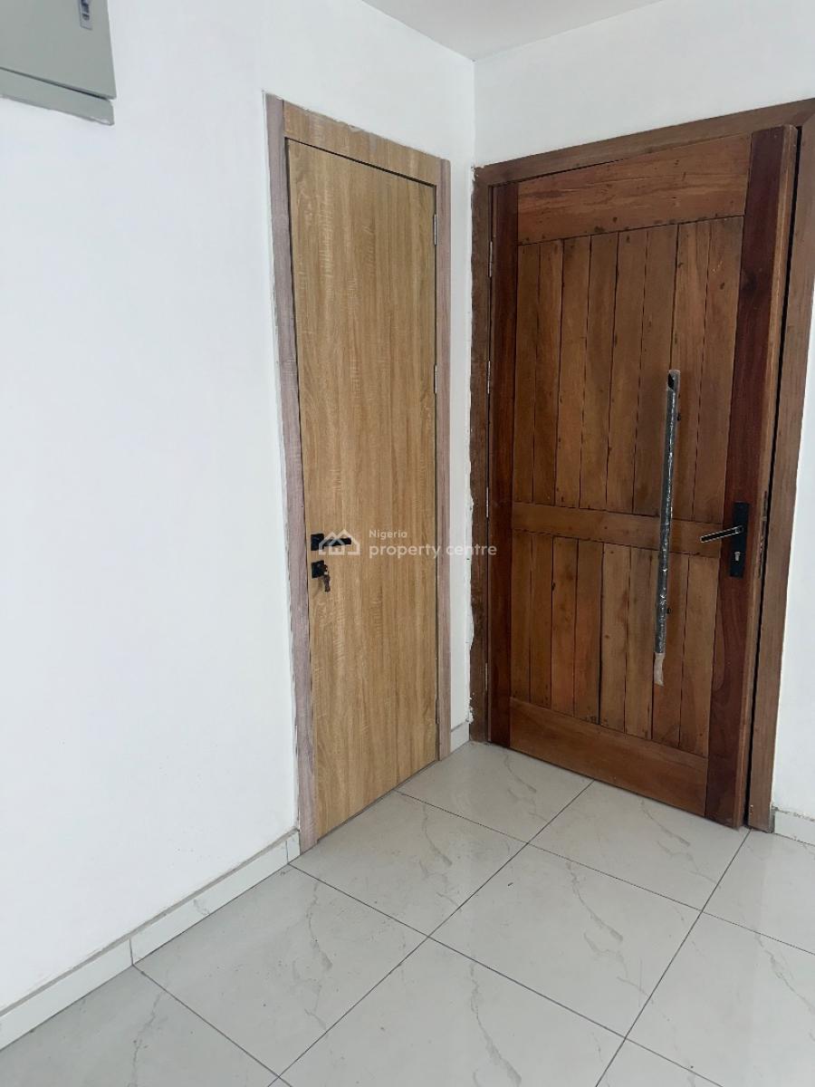 Luxury 2 Bedroom Apartment, Prince Olareyaju Street, Ilasan, Lekki, Lagos, Flat / Apartment for Sale