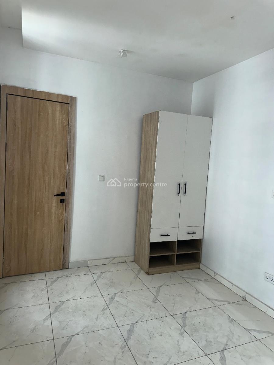 Luxury 2 Bedroom Apartment, Prince Olareyaju Street, Ilasan, Lekki, Lagos, Flat / Apartment for Sale