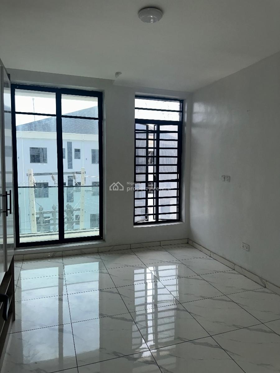 Luxury 2 Bedroom Apartment, Prince Olareyaju Street, Ilasan, Lekki, Lagos, Flat / Apartment for Sale