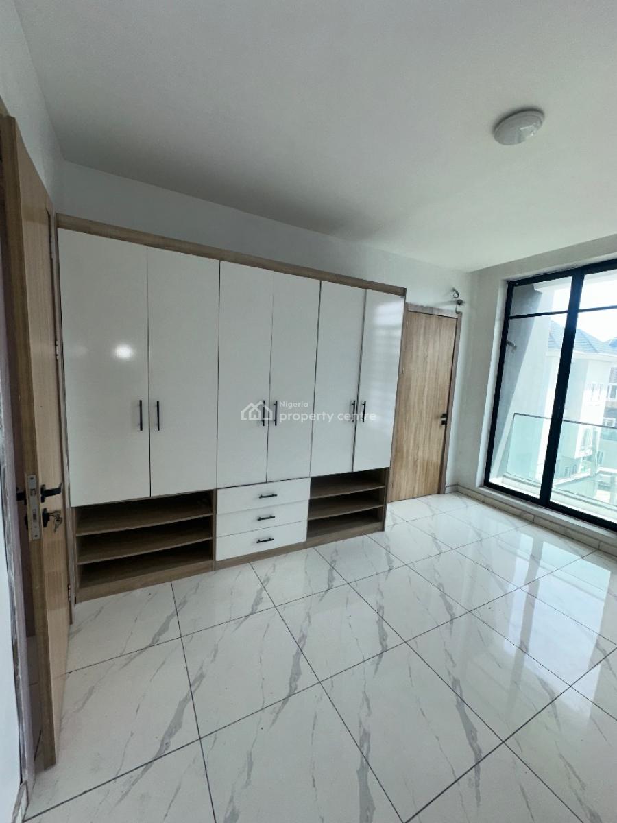 Luxury 2 Bedroom Apartment, Prince Olareyaju Street, Ilasan, Lekki, Lagos, Flat / Apartment for Sale