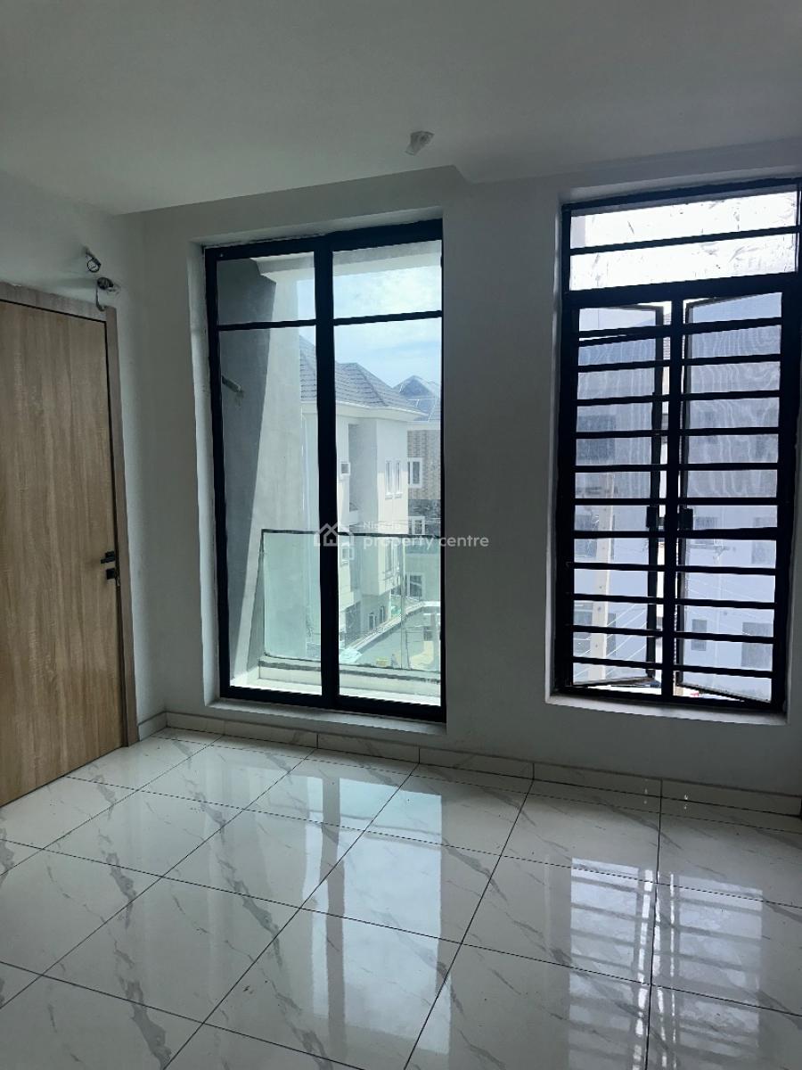 Luxury 2 Bedroom Apartment, Prince Olareyaju Street, Ilasan, Lekki, Lagos, Flat / Apartment for Sale