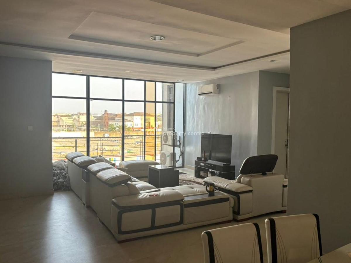 Direct Listing! Spacious 3 Bedroom Apartment with Swimming Pool & Gym, Lekki Phase 1, Lekki, Lagos, Flat / Apartment for Rent