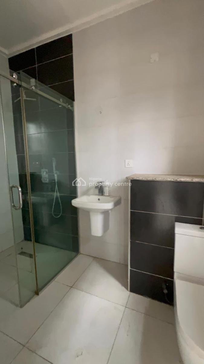 Serviced 4 Bedrooms Terrace Duplex with Bq , Acs & Generator, Gilmore, Jahi, Abuja, Terraced Duplex for Rent
