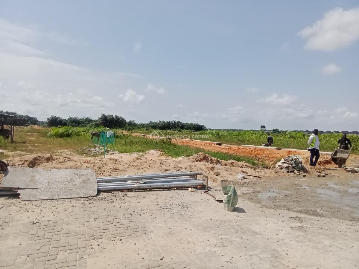 Verified Estate in a Buy and Build Area, Oakley Court,off Lekki Epe Express Way, Eleko, Ibeju Lekki, Lagos, Residential Land for Sale