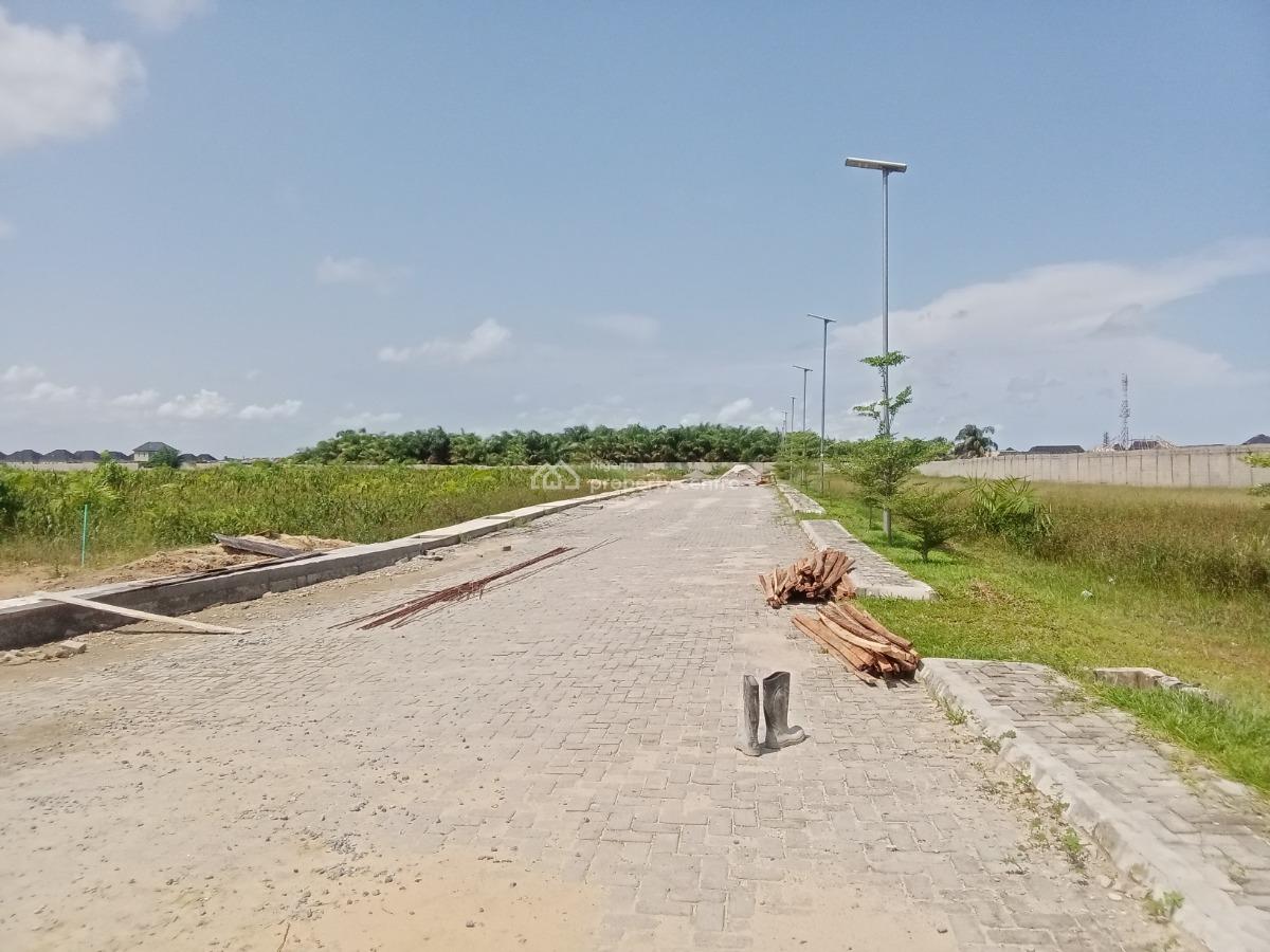Verified Estate in a Buy and Build Area, Oakley Court,off Lekki Epe Express Way, Eleko, Ibeju Lekki, Lagos, Residential Land for Sale
