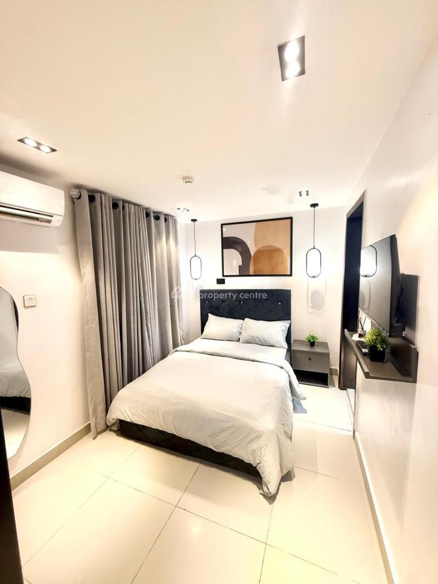 1 Bedroom Apartment with Swimming Pool & Tennis Court, Old Ikoyi, Ikoyi, Lagos, Flat / Apartment for Rent