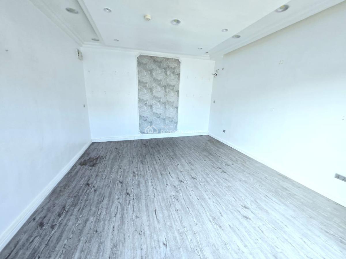 Commercial Shop Space, Lekki Phase 1, Lekki, Lagos, Shop for Rent