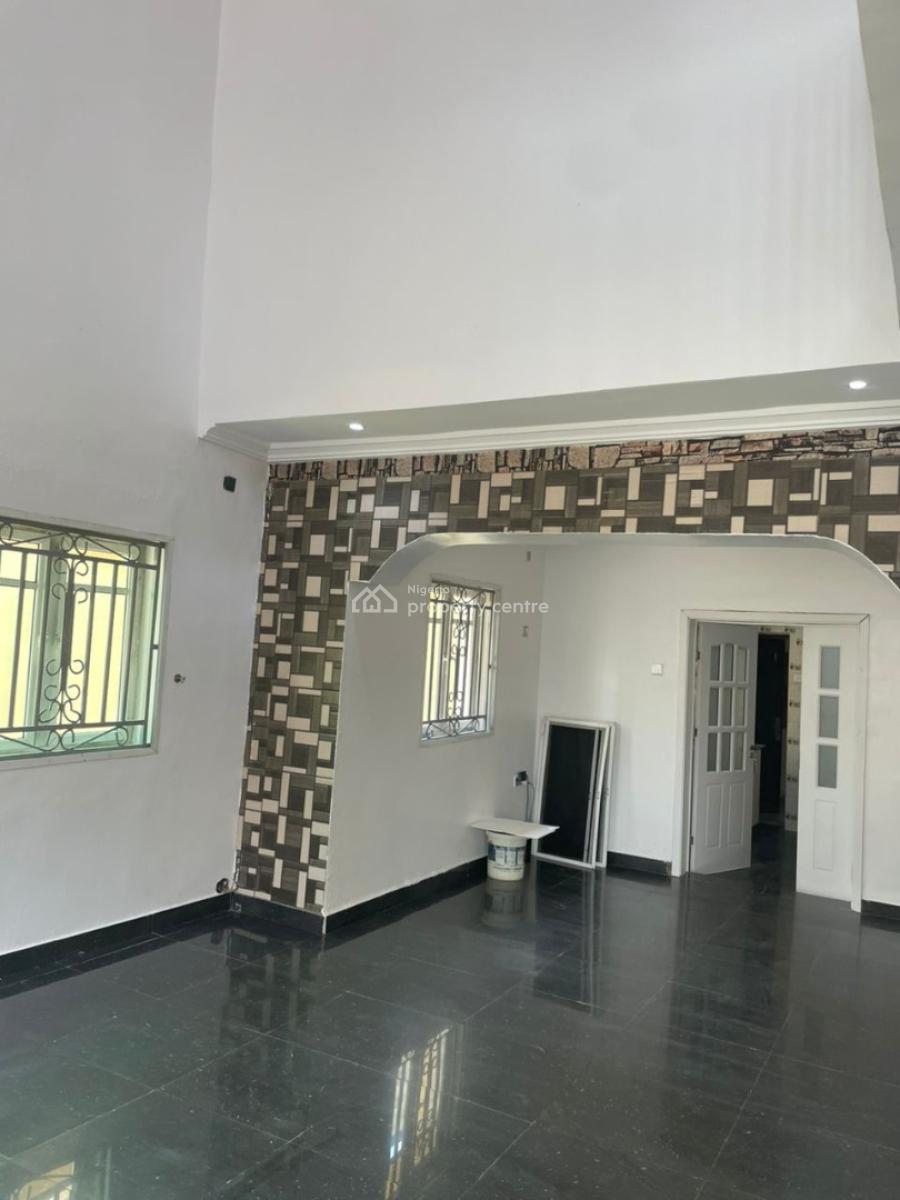 Room and Parlour, Kolapo Ishola Gra, Ibadan, Oyo, Flat / Apartment for Rent